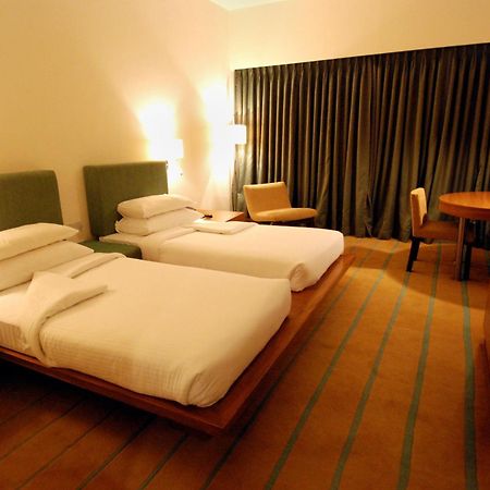 Hotel Parc Estique Пюн Екстериор снимка
