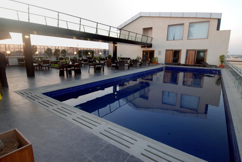 Hotel Parc Estique Пюн Екстериор снимка