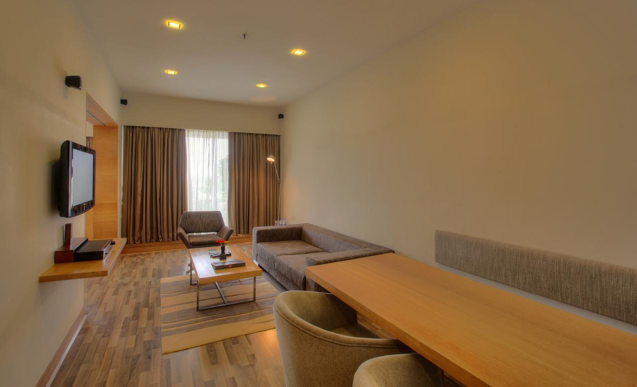 Hotel Parc Estique Пюн Екстериор снимка