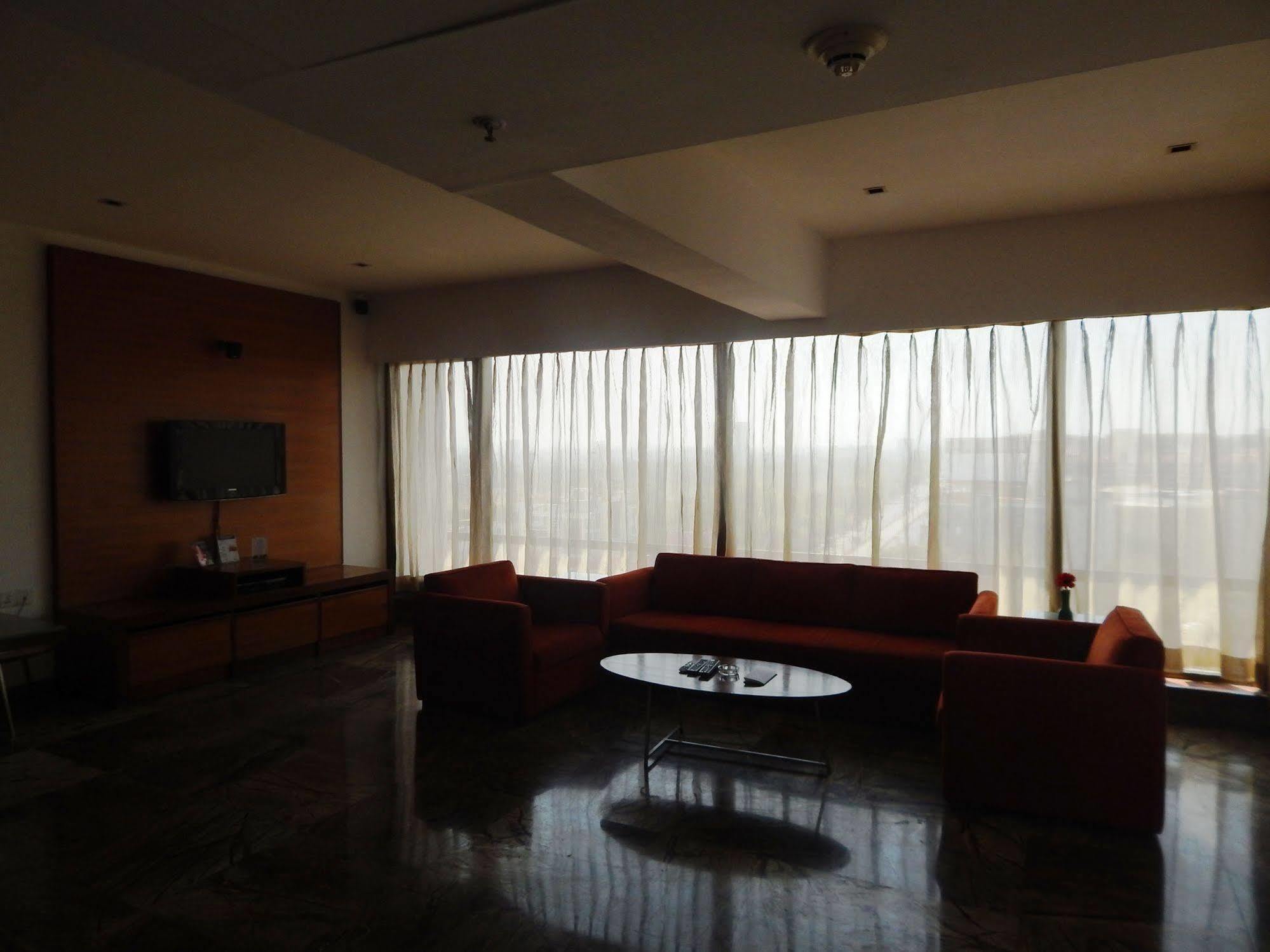 Hotel Parc Estique Пюн Екстериор снимка
