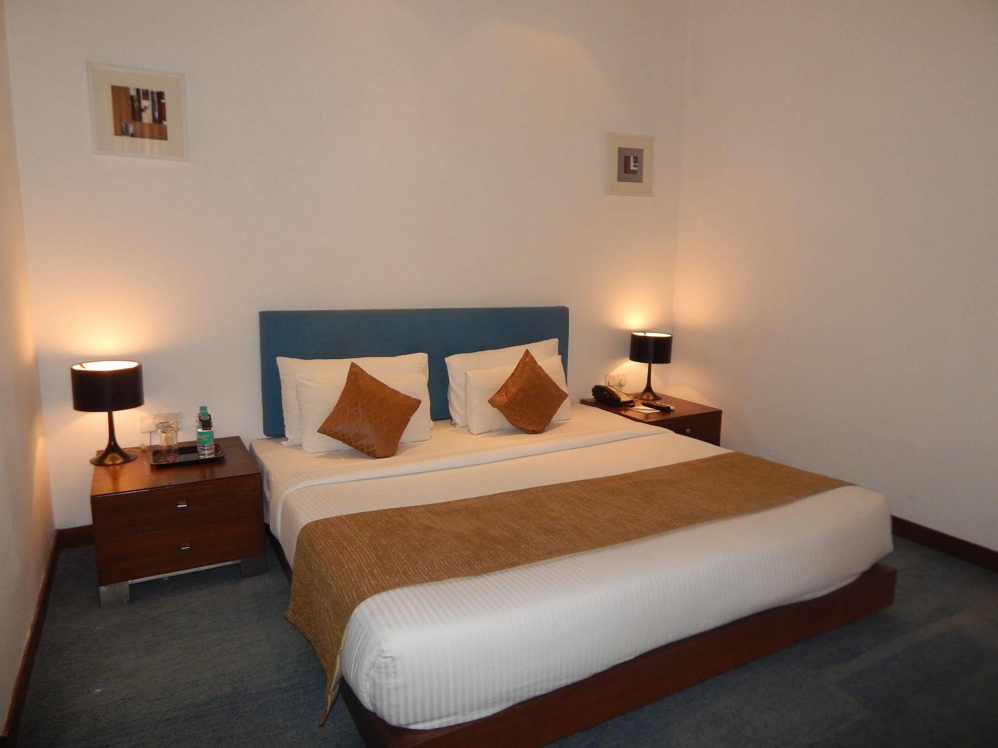 Hotel Parc Estique Пюн Екстериор снимка