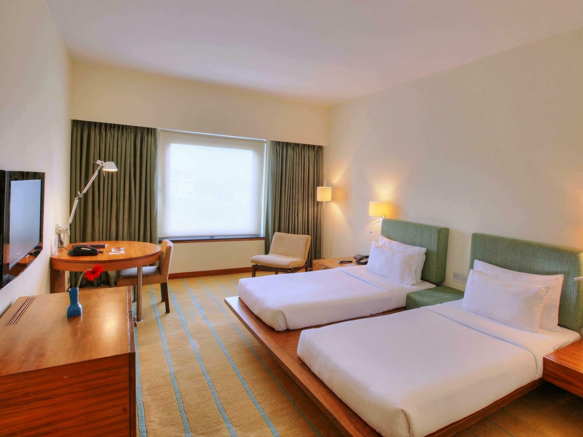 Hotel Parc Estique Пюн Екстериор снимка