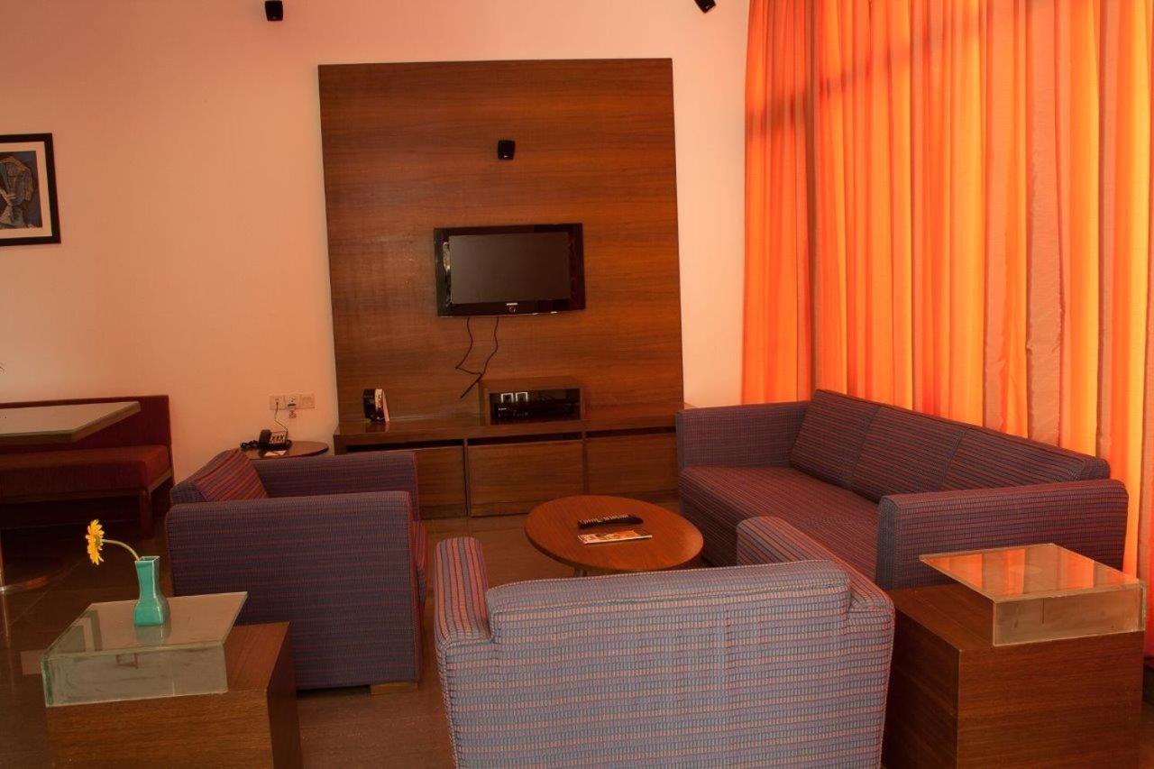 Hotel Parc Estique Пюн Екстериор снимка