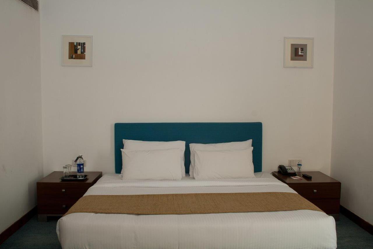 Hotel Parc Estique Пюн Екстериор снимка